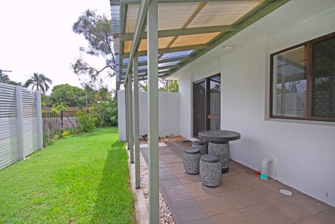 6 Petrie Ave, Marcoola, Pet Friendly, Linen Supplied - Tourism Caloundra 3