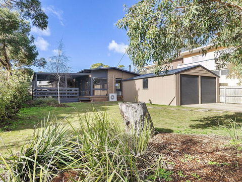 62 BINGLEY PARADE RIVERSEA HOUSE - Tourism Caloundra 0