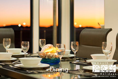 7 GNULLI - PRIVATE JETTY - Tourism Caloundra 2