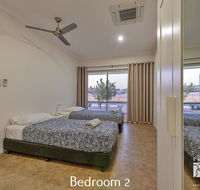 78 Madaffari Drive - PRIVATE JETTY and Pool - Tourism Caloundra