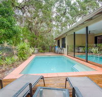 8 Ibis Court - Rainbow Shores Swimming Pool Walk to Beach Executive Beach House - Tourism Caloundra