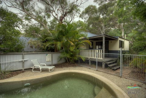 8 Orania Court - Rainbow Shores, Privacy, Peace And Quiet - Tourism Caloundra 0