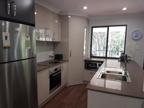 9 Ibis Court - Pool, Beach, Volleyball, Air Conditioning - Tourism Caloundra 3