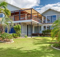90 Cooloola Drive - Rainbow Beach Luxury Beach House Ocean Views - Tourism Caloundra
