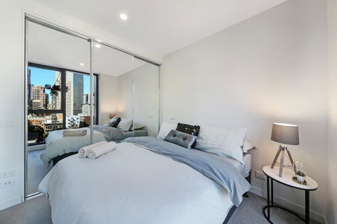 A Cozy & Stylish Suite Near Melbourne Central - Tourism Caloundra 0