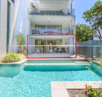A Deluxe Swim Up - Drift Apartments South - Tourism Caloundra