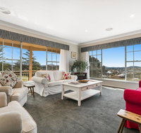 A House With A View Molong. NSW - Tourism Caloundra