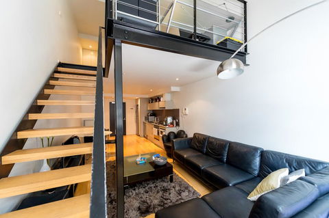 A NY Style Loft In Melbourne CBD - Tourism Caloundra 2
