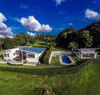 A PERFECT STAY - Byron's Brae - Tourism Caloundra