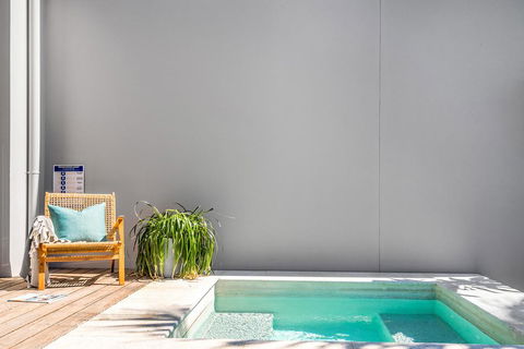 A PERFECT STAY - Clique 1 - Tourism Caloundra 2