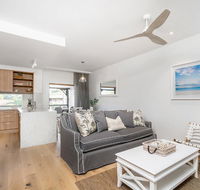 A PERFECT STAY - Luxe  Bloom - Tourism Caloundra