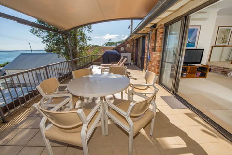 A Yachtsmans Rest, Unit 4/37 Victoria Parade - Tourism Caloundra 1