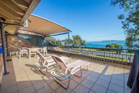 A Yachtsmans Rest, Unit 4/37 Victoria Parade - Tourism Caloundra 0