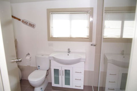 AAA Views, 2 View Street - Tourism Caloundra 3