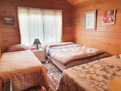 Abelia Cottages SPA Lakeside COTTAGE No 2 - Tourism Caloundra 3
