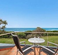 Absolute Beachfront at Hastings - Tourism Caloundra