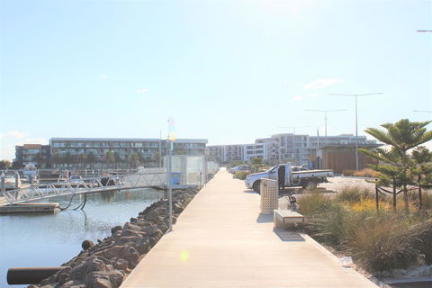 Absolute Waterfront Apt 319 Lighthouse - Tourism Caloundra 1