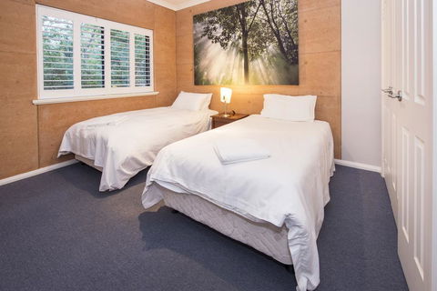 Abundance - Tourism Caloundra 2