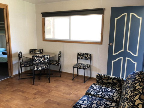 Acacia Caravan Park & Holiday Units - Tourism Caloundra 3