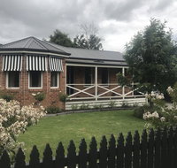 Acacia House - Central Healesville - Yarra Valley - Tourism Caloundra