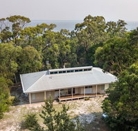 Acacia Lakehouse - The lake at your doorstep - Tourism Caloundra