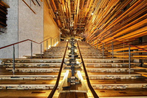 Accommodate Canberra- Nishi - Tourism Caloundra 1