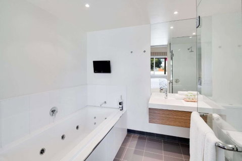 Drouin Motel - Tourism Caloundra 4