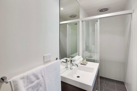 Drouin Motel - Tourism Caloundra 1