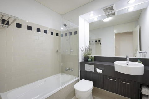 East Perth CBD Apartment Close To The Swan River - Tourism Caloundra 2