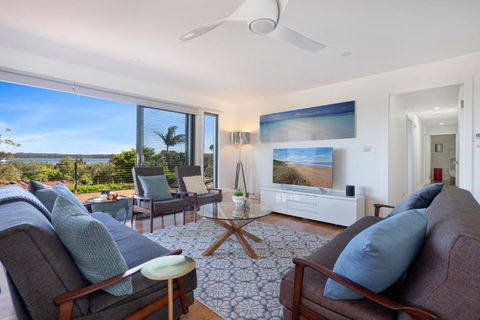 EAST52A - Lake Views - Tourism Caloundra 0