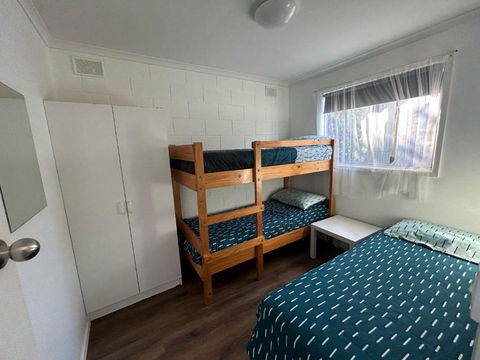Edithburgh Foreshore Apartments - Tourism Caloundra 4