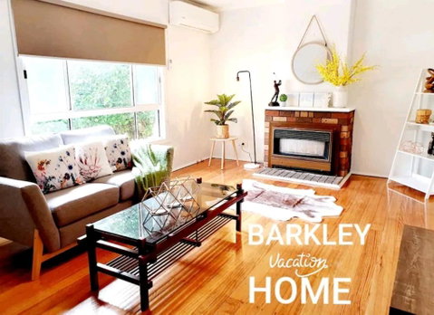 Entire 3 Bedroom Doveton House, No Sharing - Tourism Caloundra 0