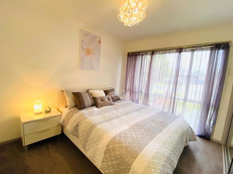 ENTIRE HOME IN WERRIBEE,BEST POSSIBLE LOCATION YOU CAN FIND - Tourism Caloundra 3