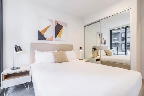 Executive Comfort Living Near La Trobe & RMIT Uni - Tourism Caloundra 4