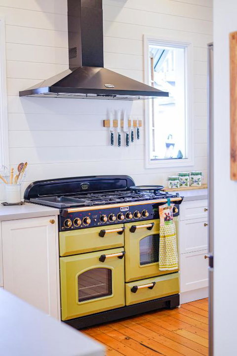 Entire Boutique Home - The Rustic Cottage - Canungra - Tourism Caloundra 3