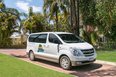 Flag Motor Lodge - Tourism Caloundra 1