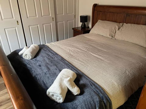 Florence Lodge - Tourism Caloundra 1