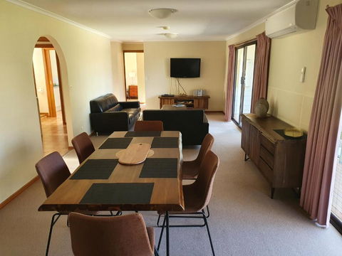 Golden Heritage Apartments Beechworth - Tourism Caloundra 3