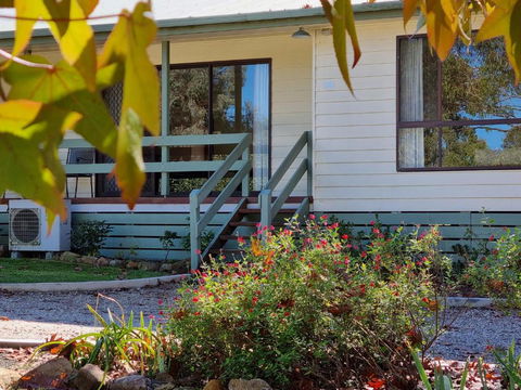 Golden Heritage Apartments Beechworth - Tourism Caloundra 0