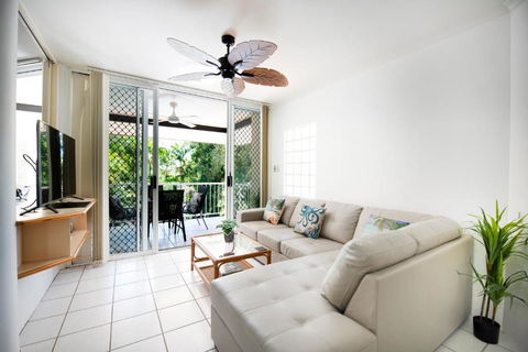 Golden Sands Beachfront Resort - Tourism Caloundra 2