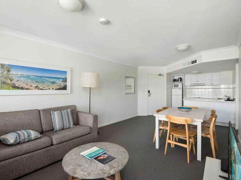 Gold Coast Calypso Resort, Coolangatta Beach - Tourism Caloundra 2