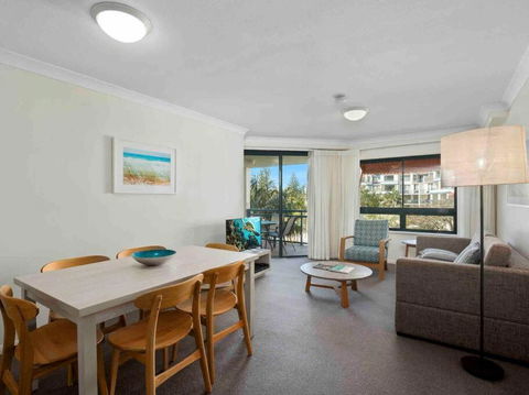 Gold Coast Calypso Resort, Coolangatta Beach - Tourism Caloundra 1