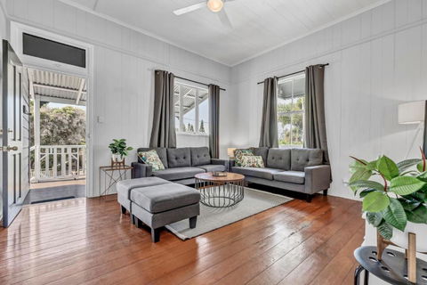 Gabba Central House 3BR2Bath Pets - Tourism Caloundra 1