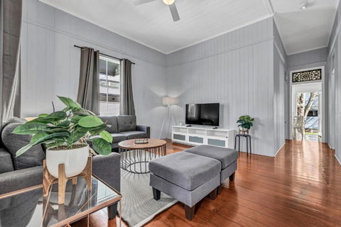 Gabba Central House 3BR2Bath Pets - Tourism Caloundra 2