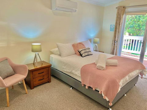 Galbraith Beach Studios - Studio 2 - Tourism Caloundra 3
