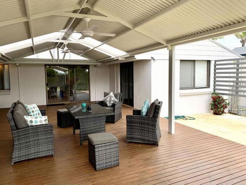 Gale Street Retreat Busselton - Tourism Caloundra 4