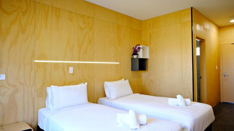 Gallery Hotel Manjimup - Tourism Caloundra 3