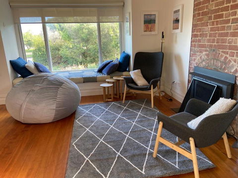 GALWAY COTTAGE - Tourism Caloundra 1