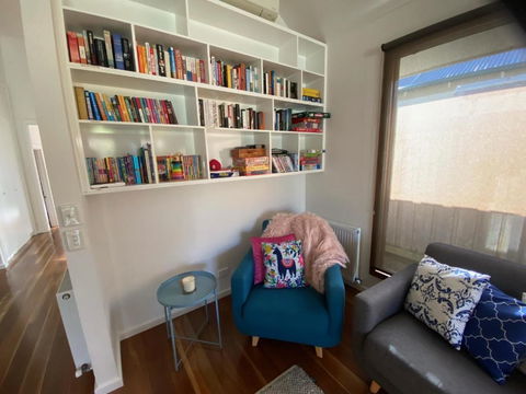GALWAY COTTAGE - Tourism Caloundra 2