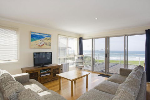 Gannon - Tourism Caloundra 1